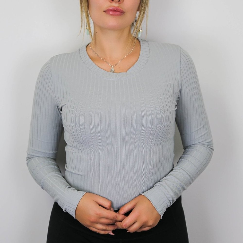 Stone Grey Daisy Top